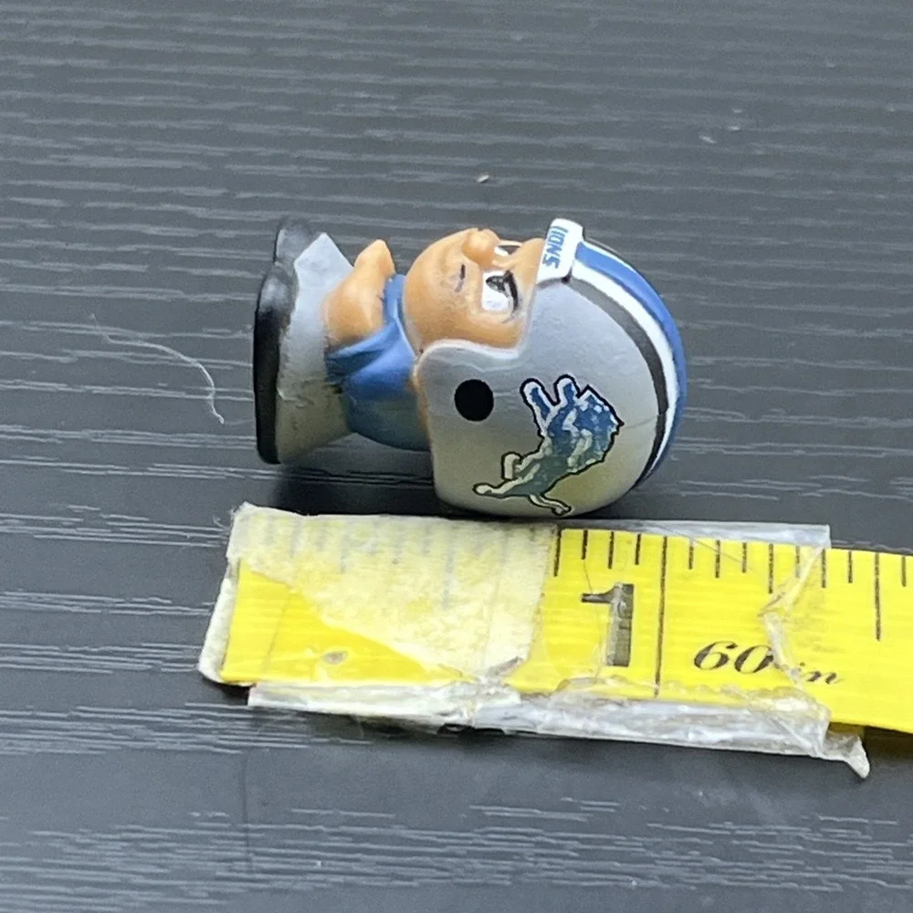TeenyMates Legends Series Detroit Lions NFL Mini Figure Party Animal